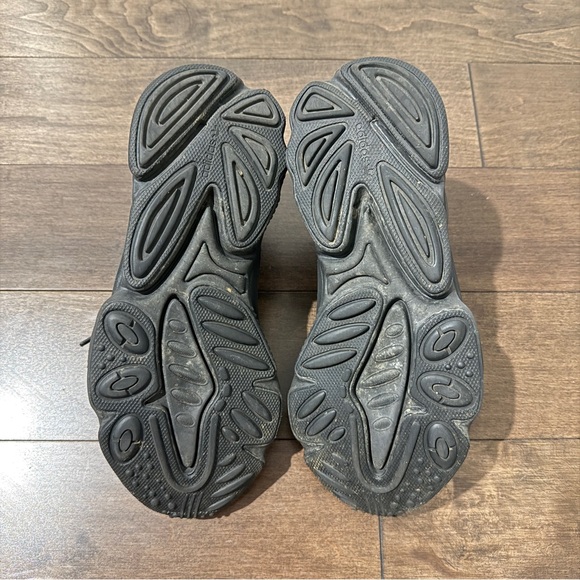 Adidas Ozweego Sneaker US W7 - Picture 5 of 6